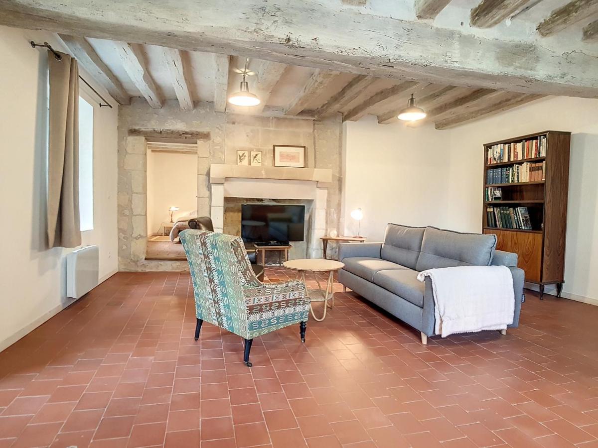 Gite Atypique Au Coeur Du Village - Beauval 5 Min Châteauvieux Exterior photo