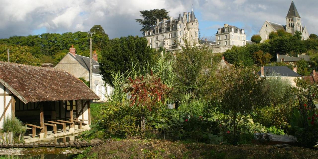 Gite Atypique Au Coeur Du Village - Beauval 5 Min Châteauvieux Exterior photo